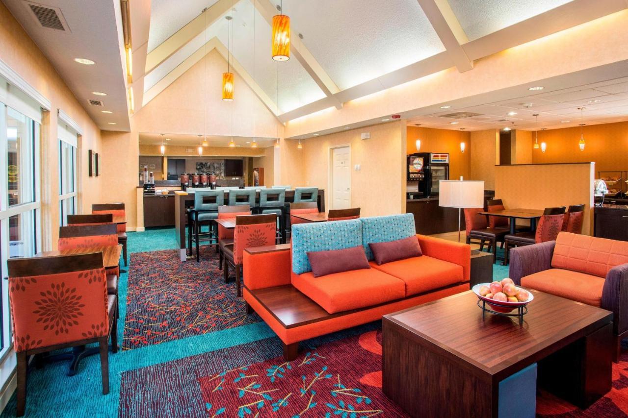 Residence Inn Topeka Bagian luar foto