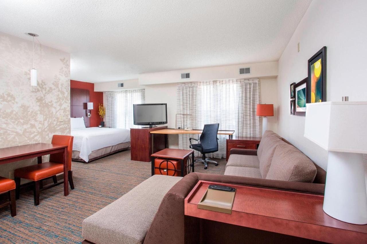 Residence Inn Topeka Bagian luar foto