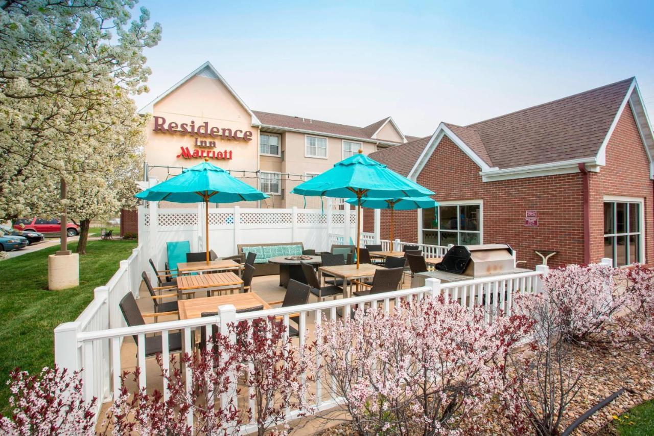 Residence Inn Topeka Bagian luar foto