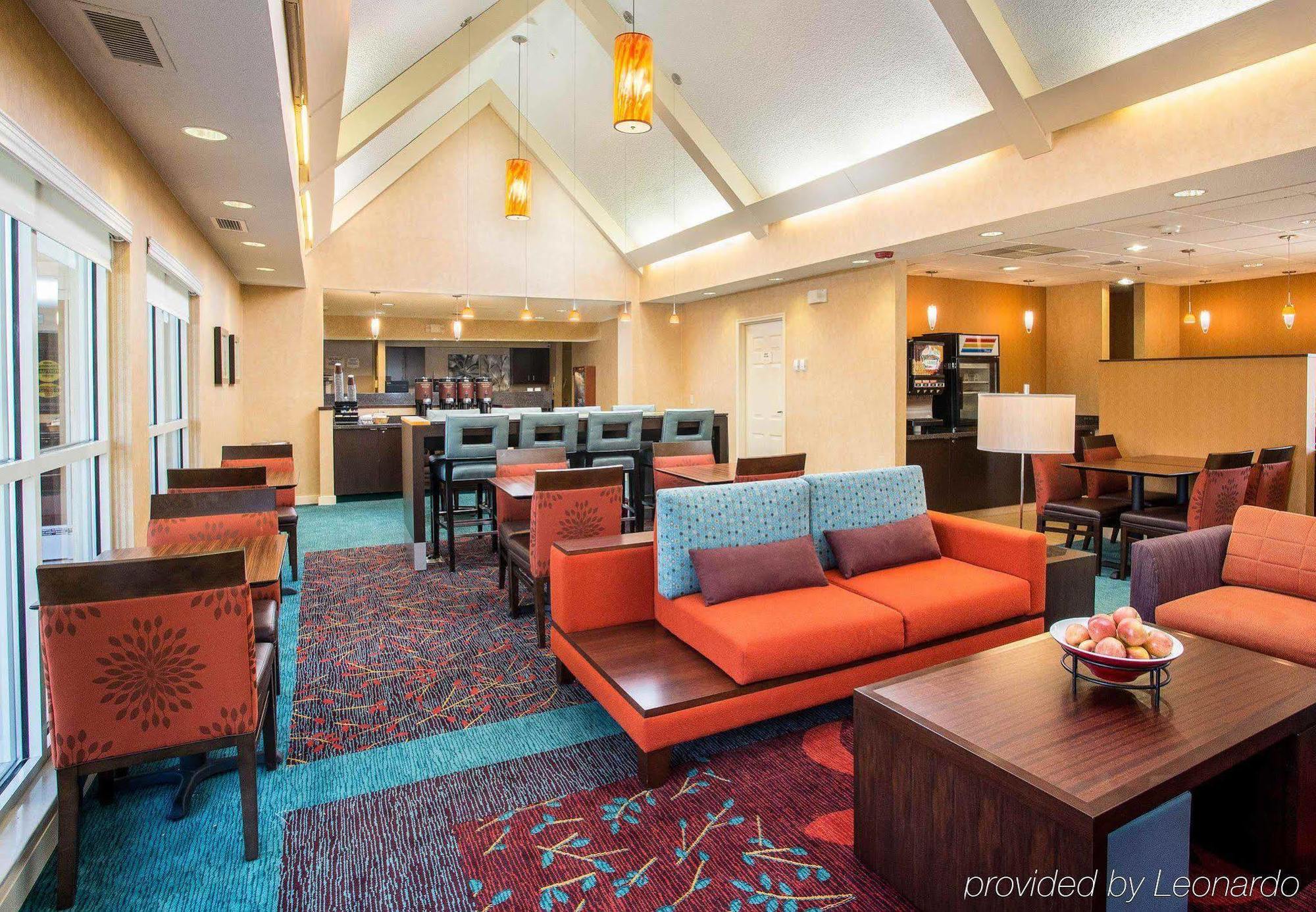 Residence Inn Topeka Bagian luar foto