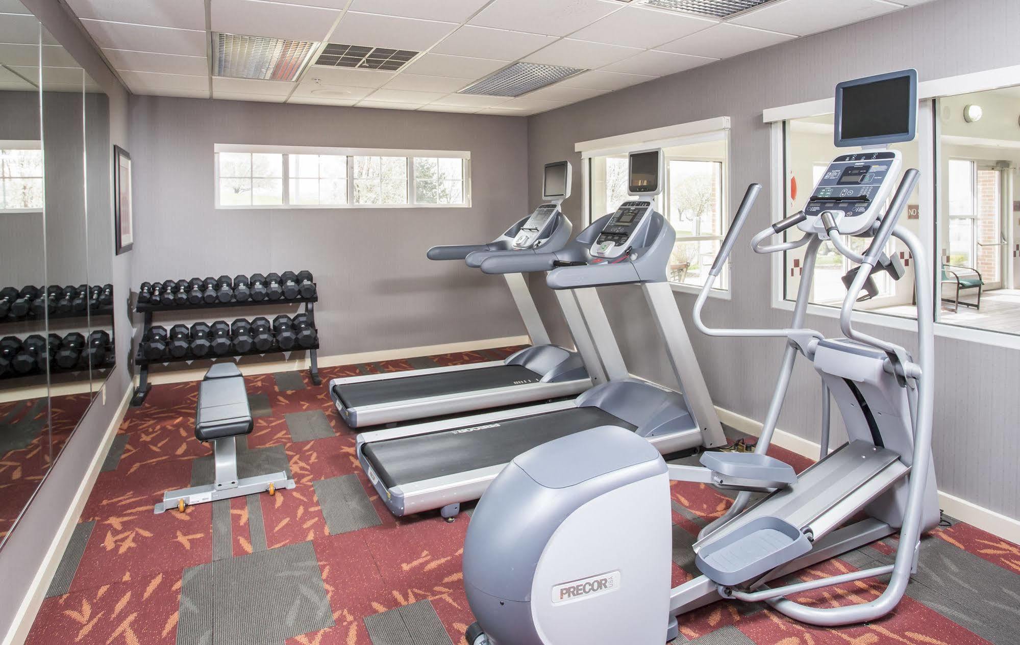 Residence Inn Topeka Bagian luar foto