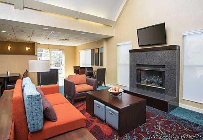 Residence Inn Topeka Bagian luar foto